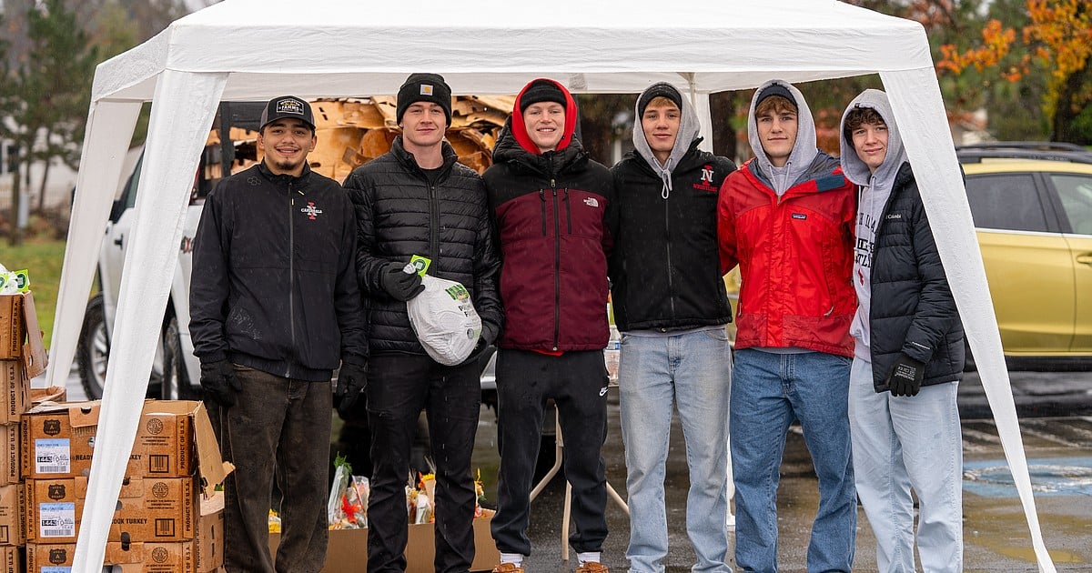 NIC WRESTLING: Cardinals hand out turkeys in Coeur d'Alene