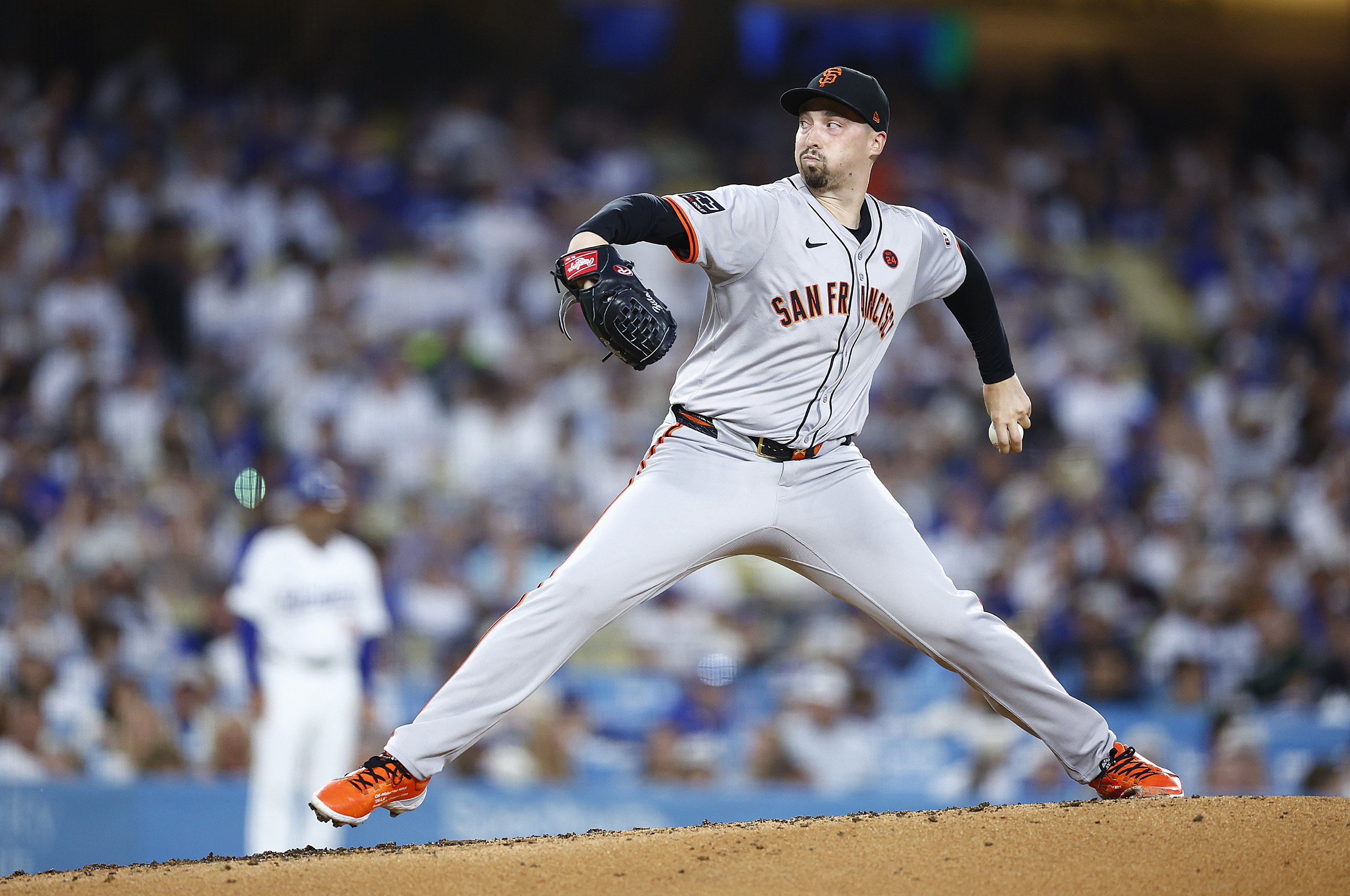 Dodgers Reportedly Steal Cy Young Winner From Giants On $182 Million Deal