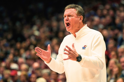 Despite $375 Million Cost, Jon Scheyer & Bill Self Face Bizarre Crisis During Duke vs Kansas Game