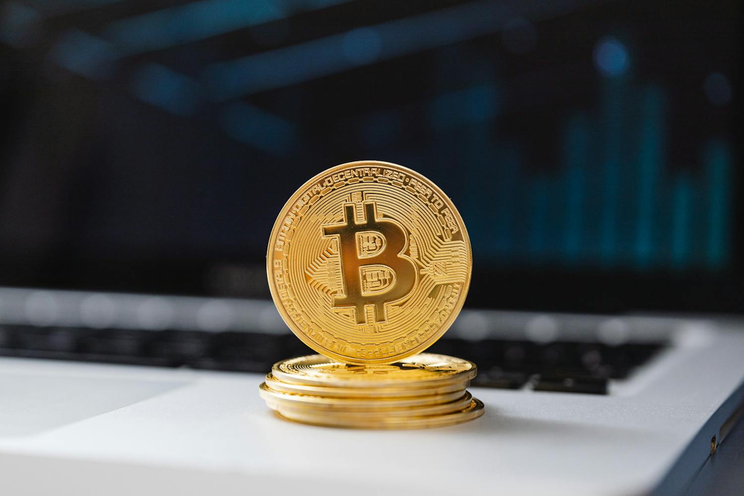 Le Bitcoin est en plein boom : pourquoi cette crypto-monnaie explose de nouveau ?