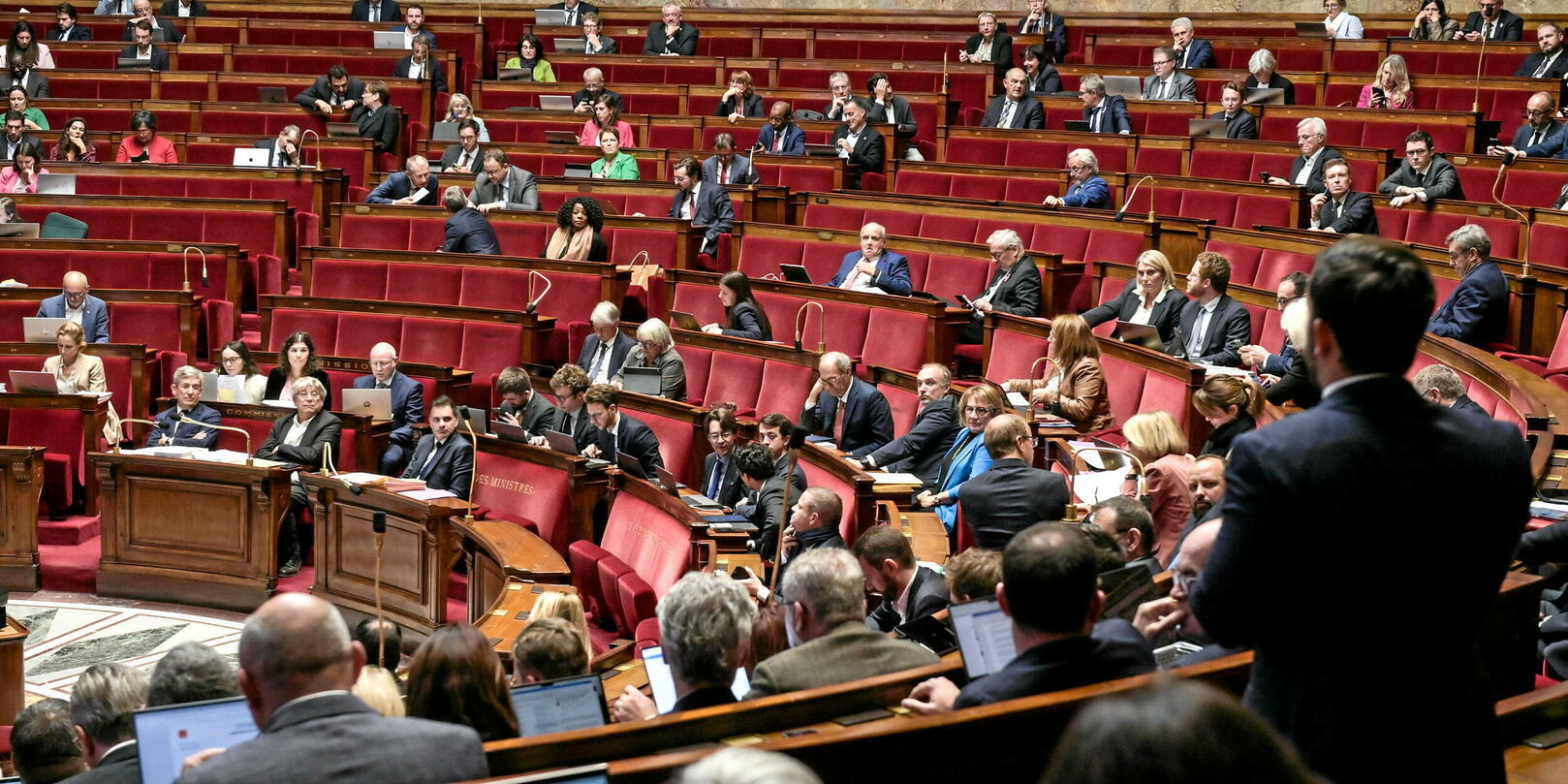 Budget 2025 : les débats des députés loin d’être bouclés, vers un report du vote à l’Assemblée