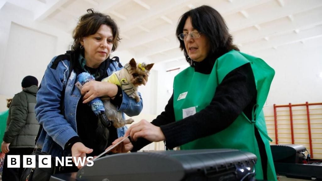 Both sides claim victory in Georgia's crucial vote on future in Europe