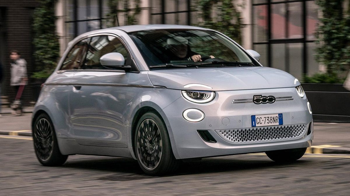 This Lease For A 2024 Fiat 500e At $19 A Month And $0 Down Is Basically A Free Car