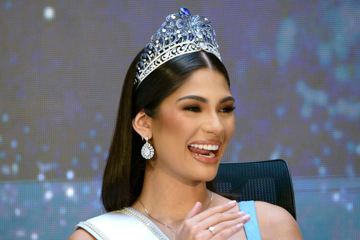 Prima nicaraguană care a câștigat Miss Univers nu știe dacă se poate întoarce acasă, după ce au început arestările