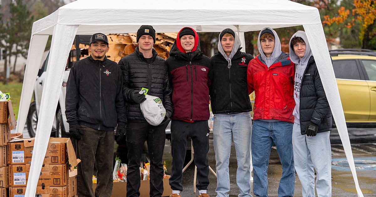 NIC WRESTLING: Cardinals hand out turkeys in Coeur d'Alene