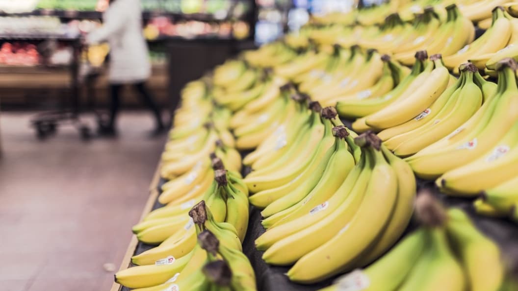 Victime du changement climatique et des maladies: pourquoi le prix de la banane risque bien d'augmenter