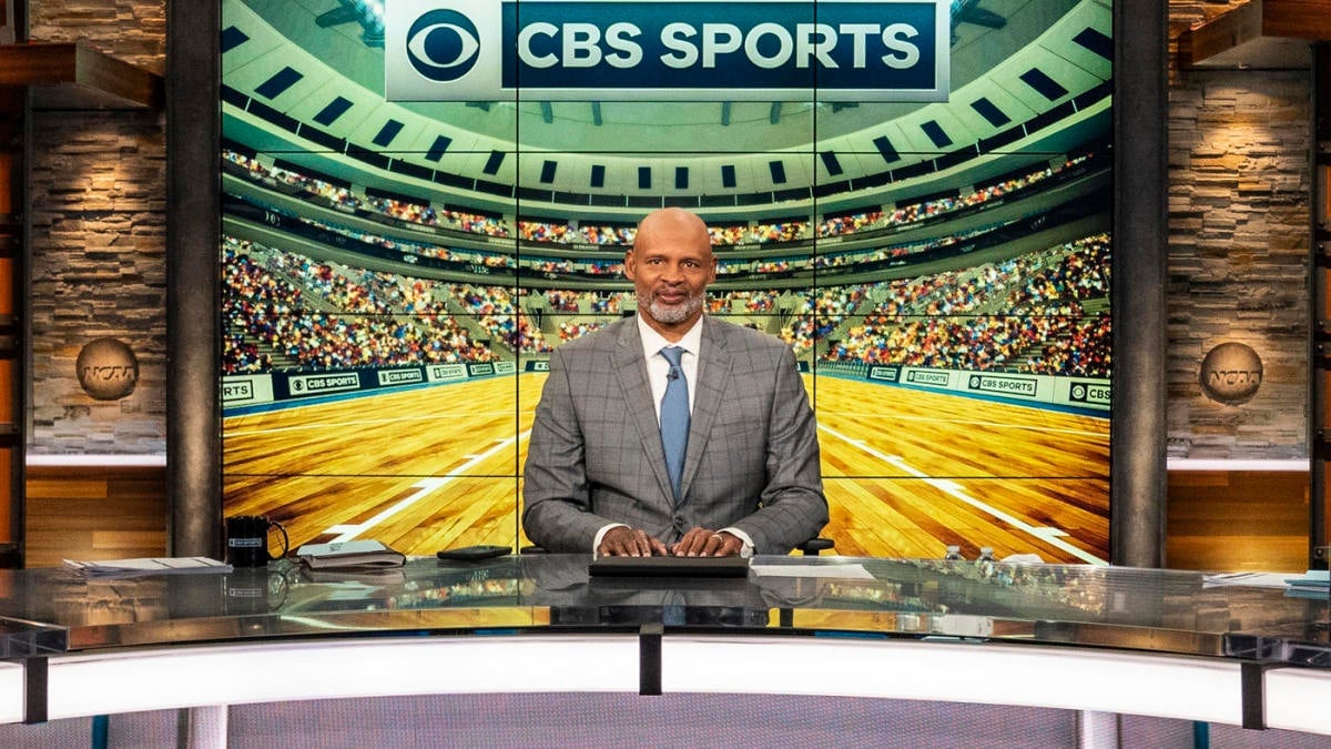 CBS Sports analyst Clark Kellogg's early-season observations before Arkansas-Illinois on Thanksgiving Day