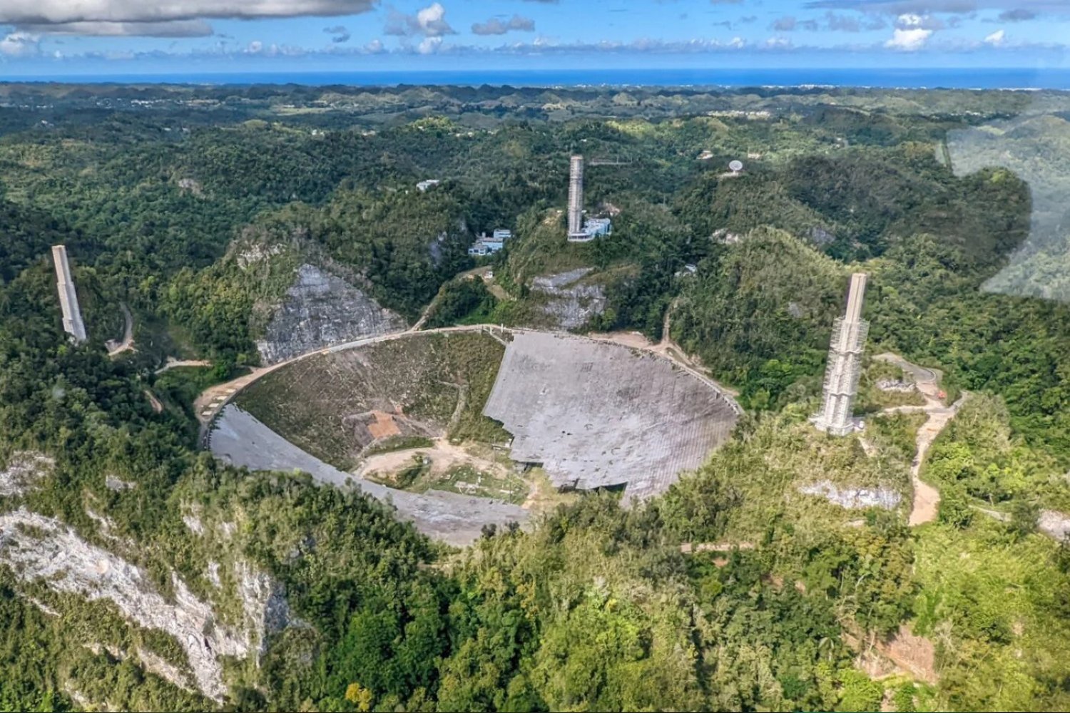 Impactante informe revela las causas del colapso del telescopio de Arecibo