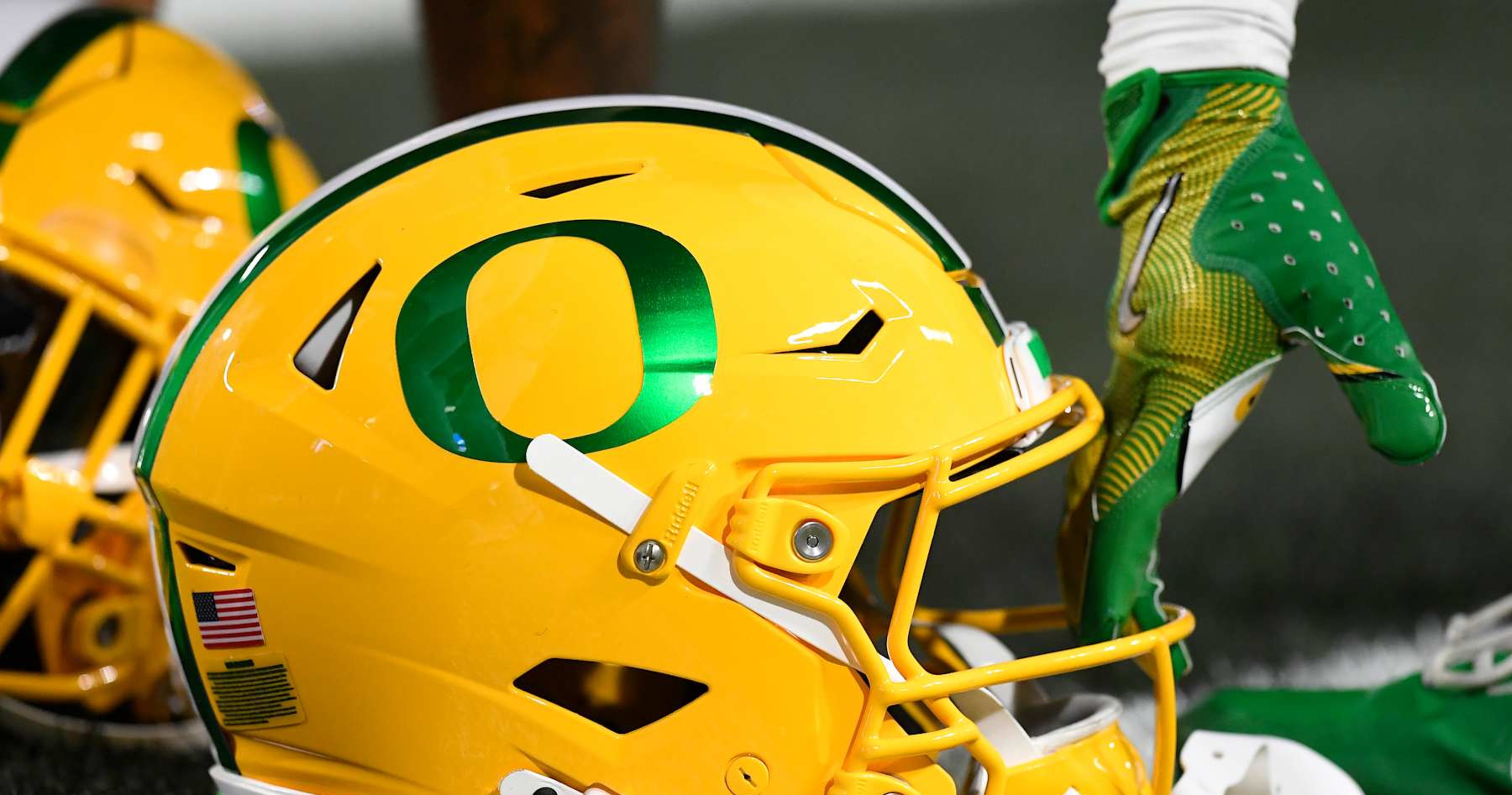 5-Star TE Kendre Harrison Commits to Oregon; 2026 Recruit Will Also Play CBB