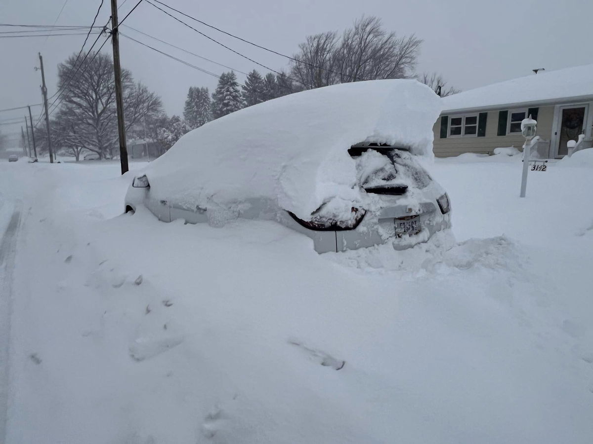 Heavy lake-effect snow makes post-holiday travel nearly ‘impossible’ in parts of the Great Lakes region