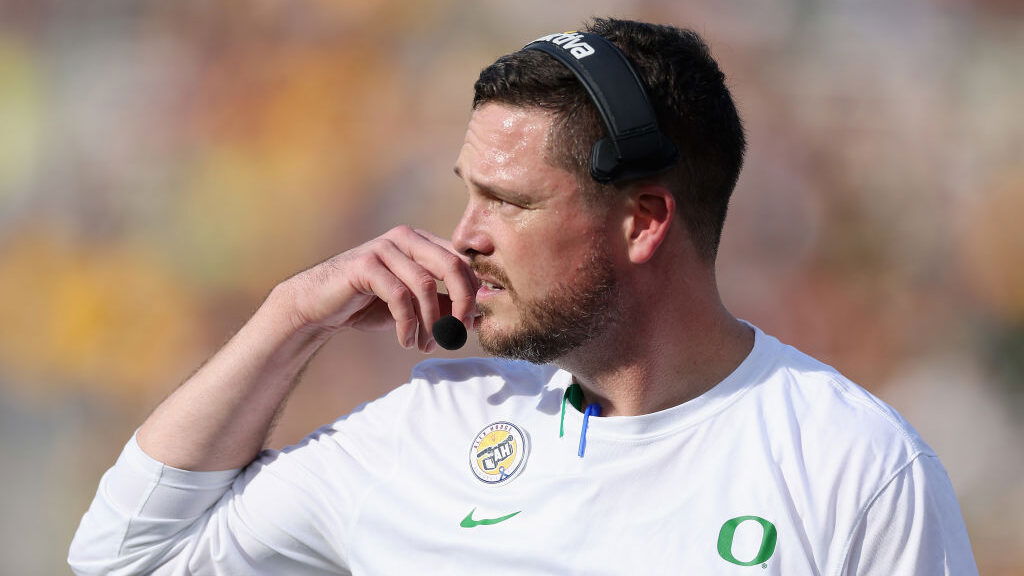 Dan Lanning on High-Alert as Unexpected Obstacle Threatens 12-0 Oregon’s Perfect Ending