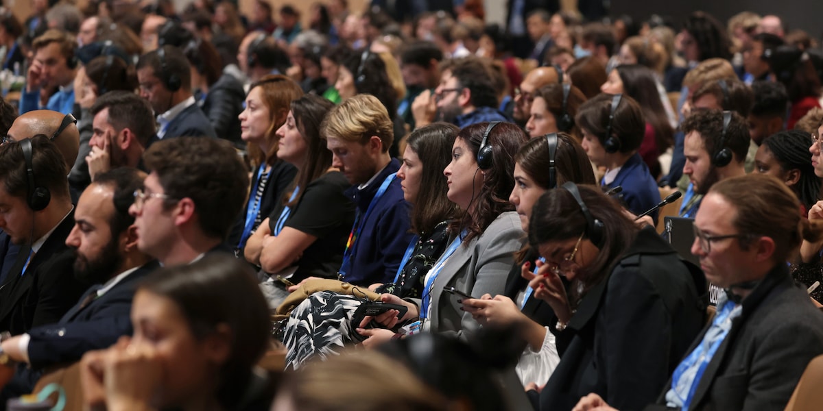 „Wir wurden übergangen“ - Nach Billionen-Deal bei Klimakonferenz brechen sich im Saal Wut und Empörung Bahn