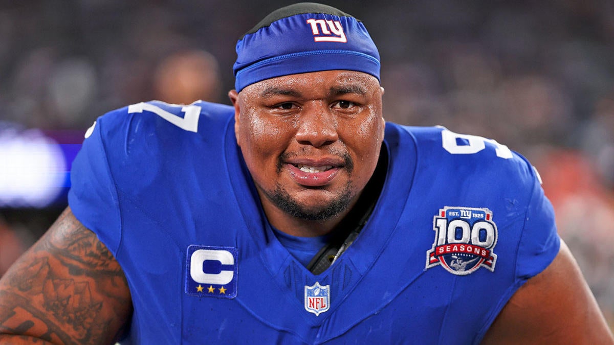 Giants' Dexter Lawrence placed on season-ending injured reserve after injuring elbow vs. Cowboys