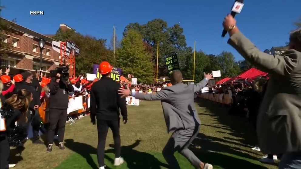 WATCH: UGA student scores $800,000 kick on ‘College Gameday’