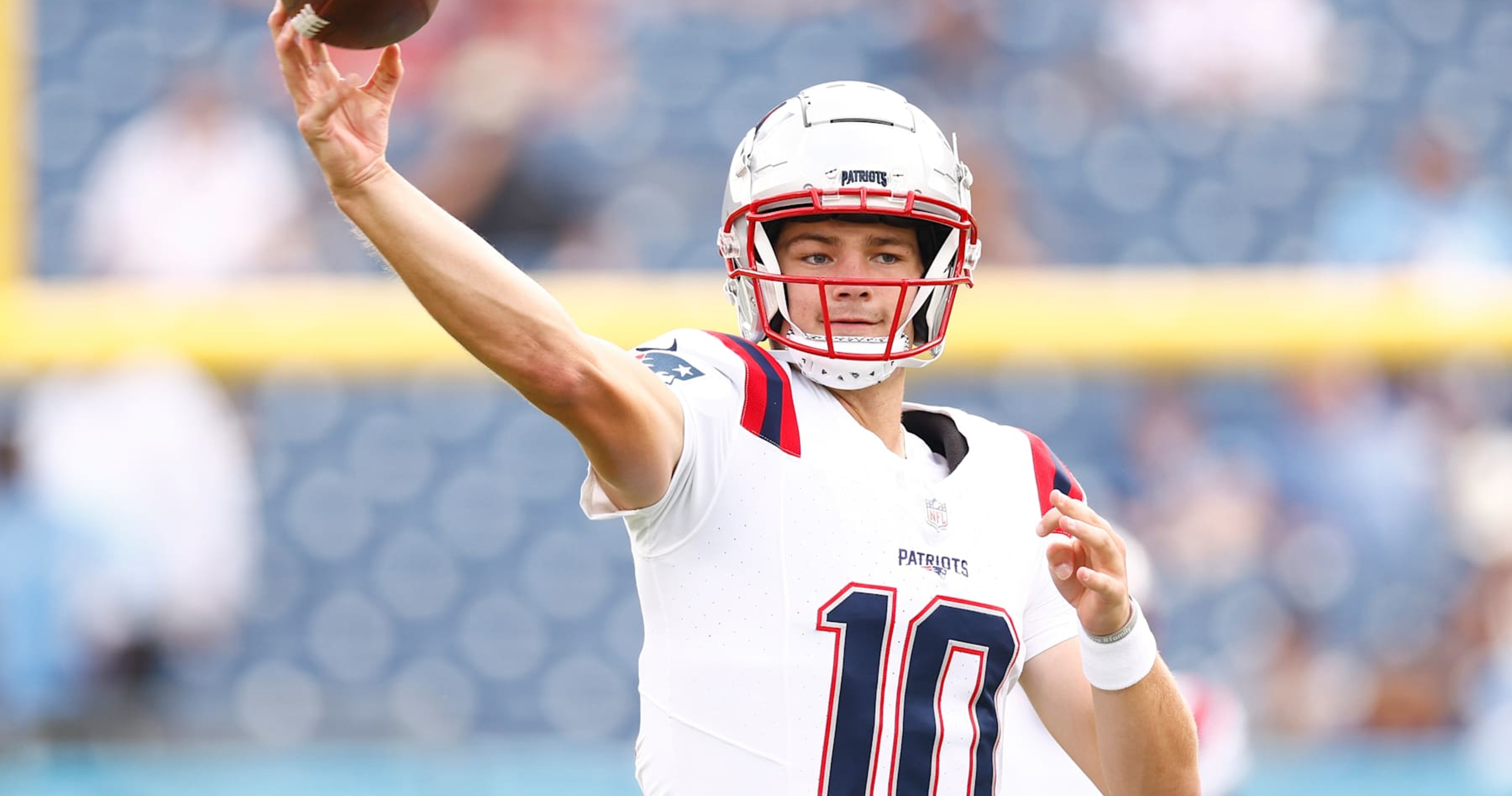 Patriots' Drake Maye Amazes NFL Fans with Wild Game-Tying TD to Force OT vs. Titans