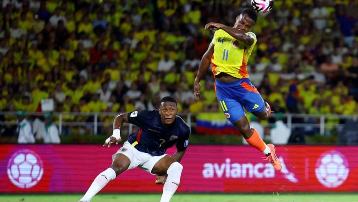 Wasteful Colombia fall to 10-man Ecuador, Paraguay draw at Bolivia