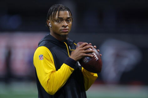 Justin Fields’ ‘Anti-American’ Stance as Russell Wilson’s Backup at Steelers Praised by Ex-NFLer