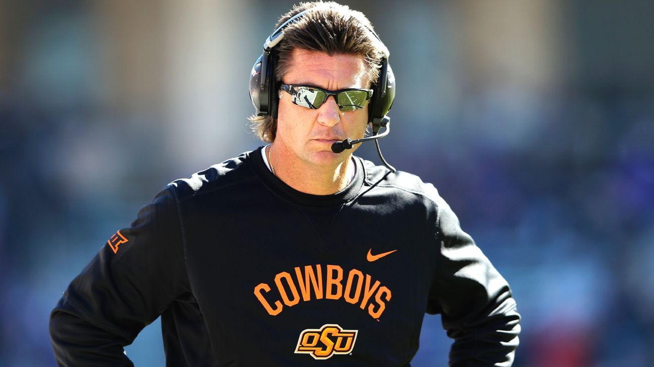 Mike Gundy, Oklahoma State agree to restructured deal