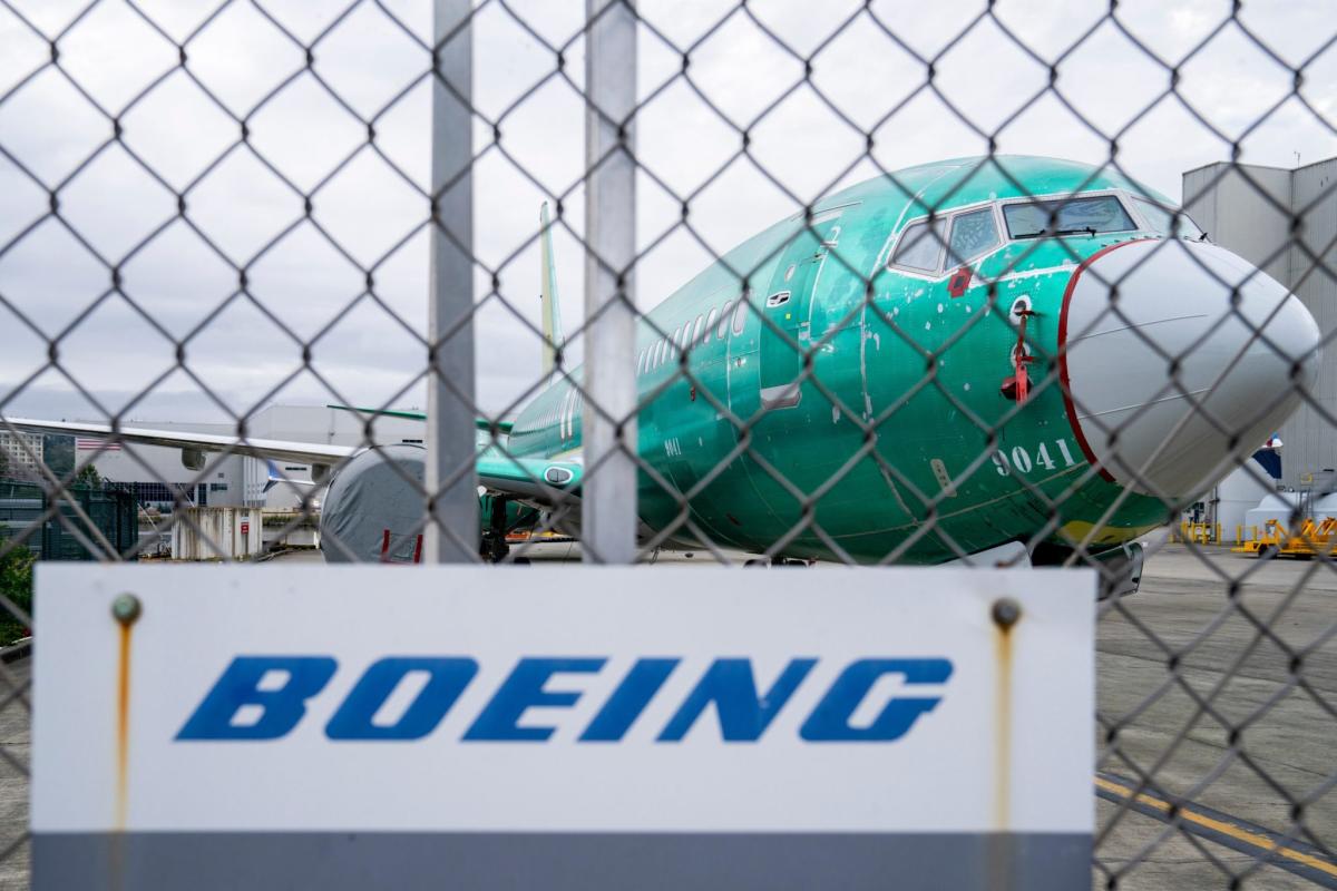 Boeing’s CEO tells staff to stop ‘bitching by the water cooler’ and focus on beating Airbus