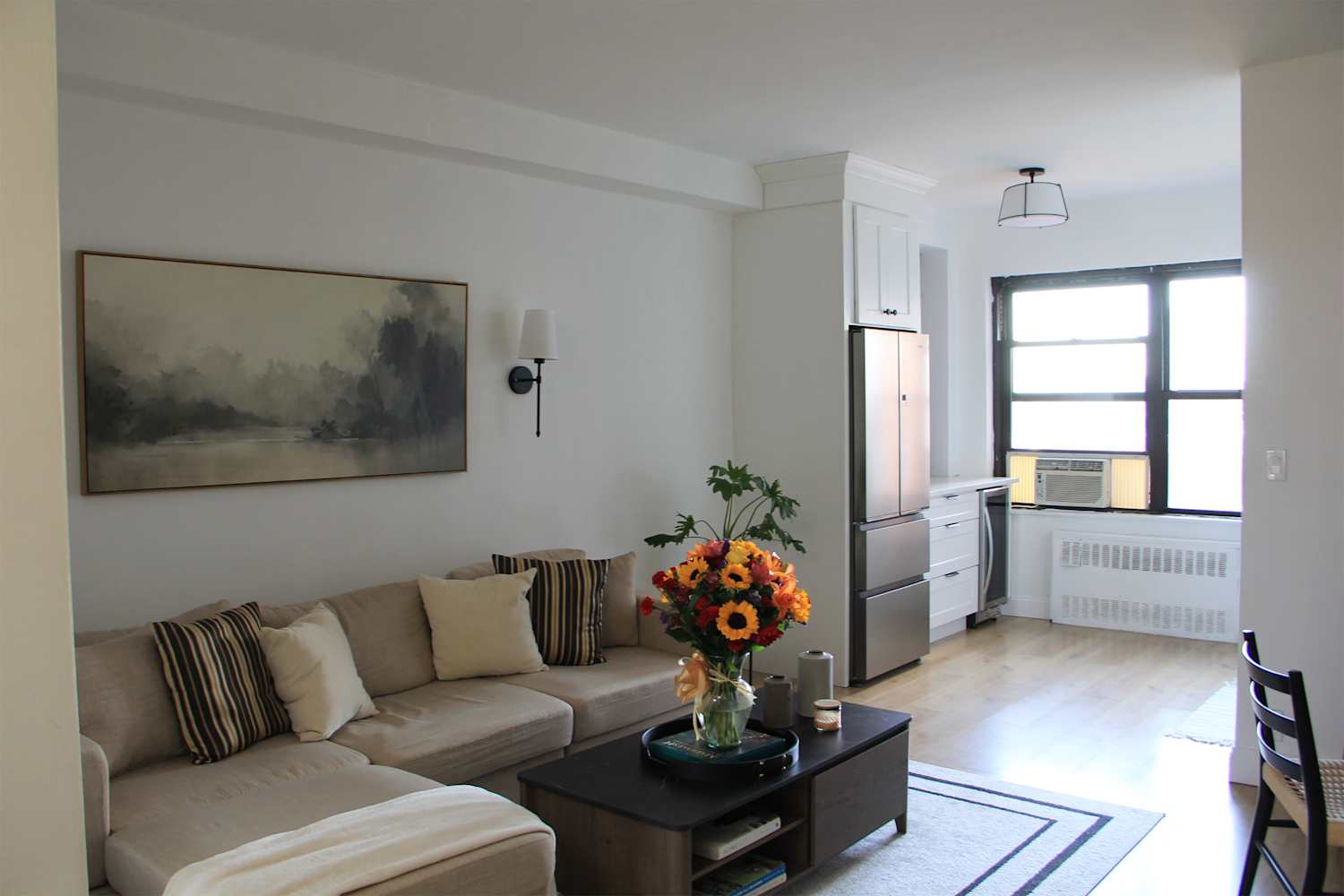 I Can’t Believe This Tranquil New York City Apartment Ever Had “Chipped Walls”