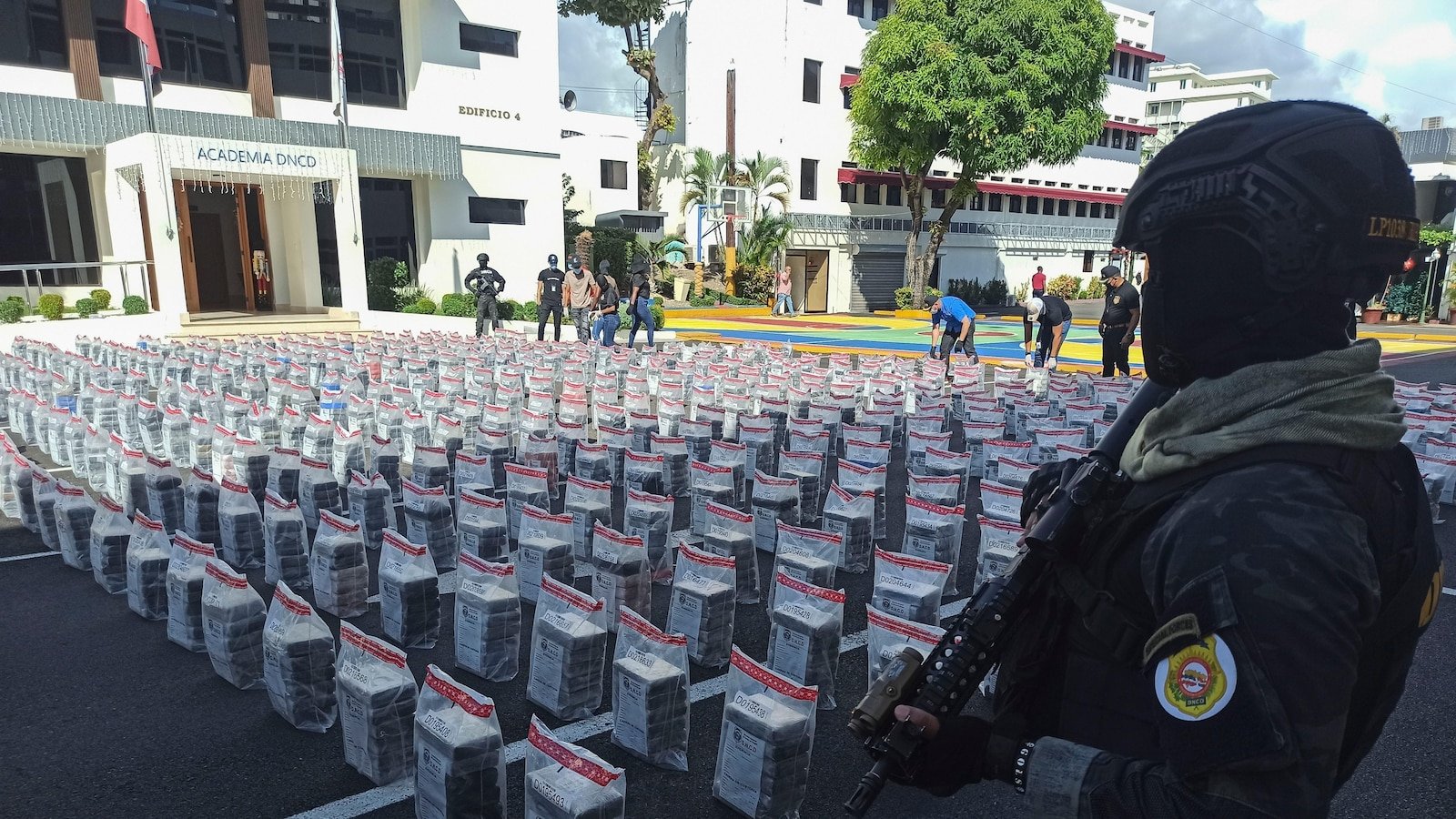 Dominican Republic seizes 9.5 tons of cocaine, marking a new record