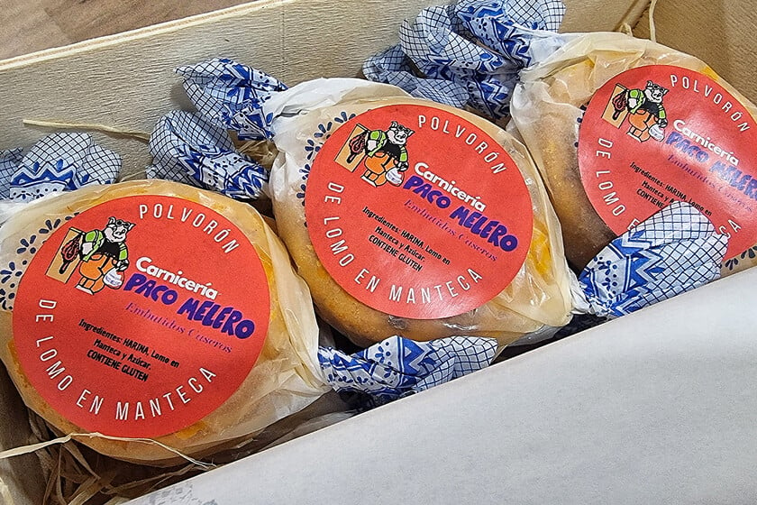 Esta carnicería de Vejer (Cádiz) se ha inventado el polvorón de lomo de manteca. Algunos lo adoran, otros lo odian