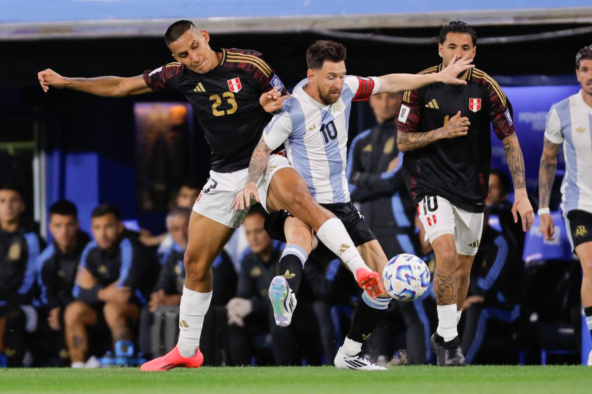 "Tocabas a Messi con un dedo y ya era falta, pero nadie dice nada porque es Messi"