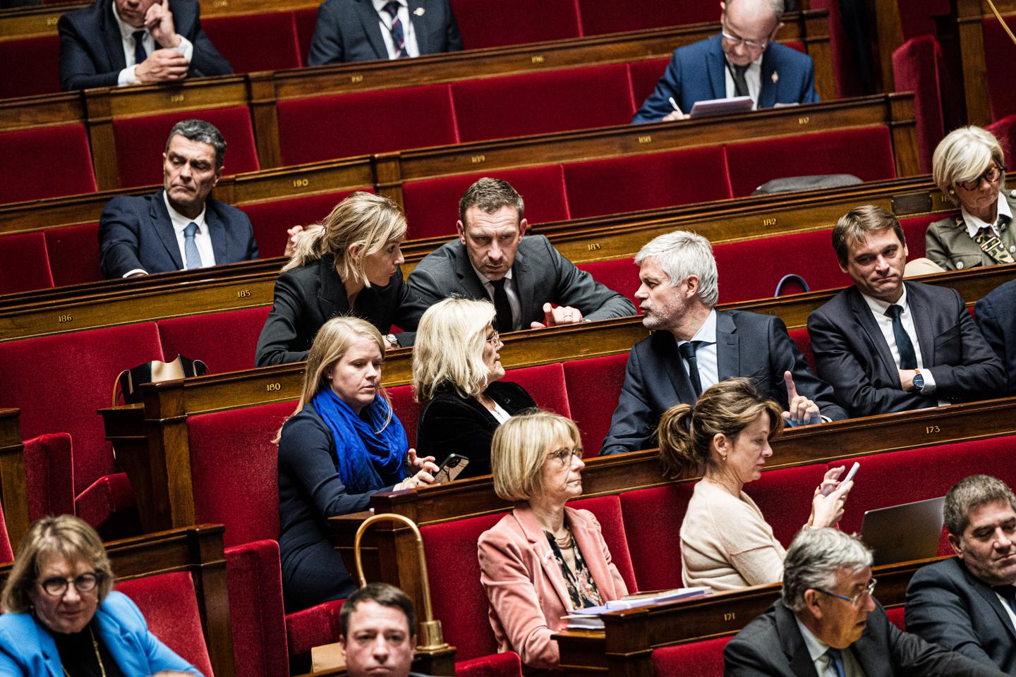 Retraites : le gouvernement et la droite annoncent un compromis pour une revalorisation au 1ᵉʳ janvier 2025