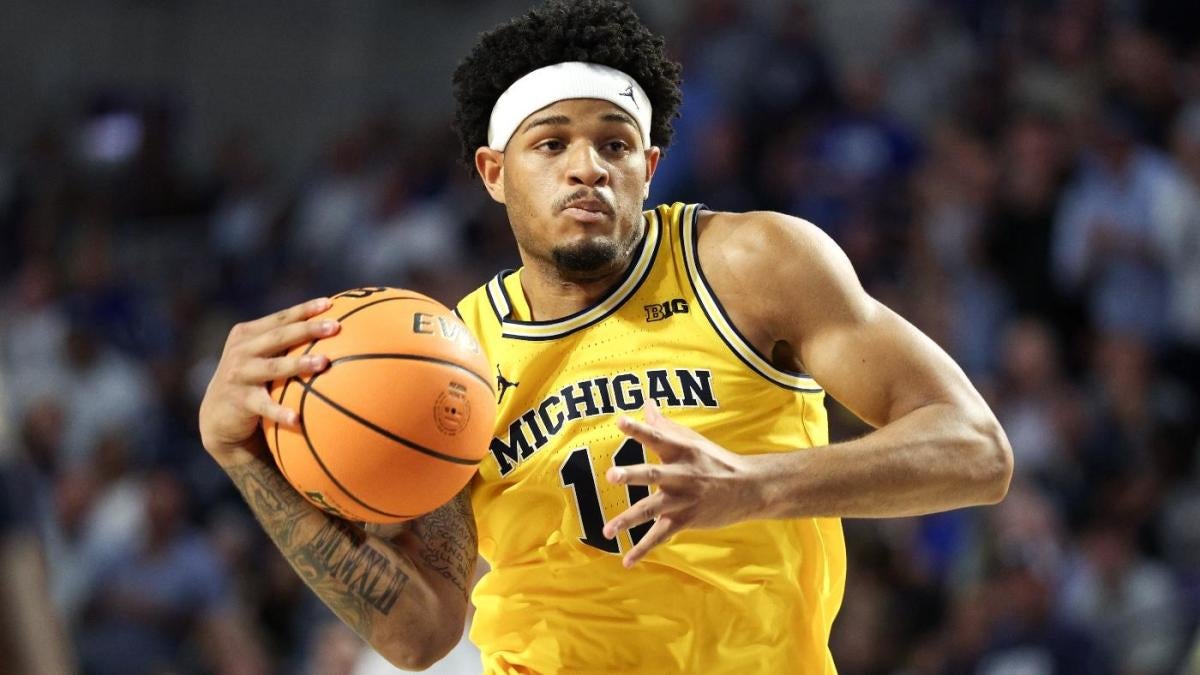 Arkansas vs. Michigan prediction, odds, time: 2024 college basketball picks, Dec. 10 bets by proven model