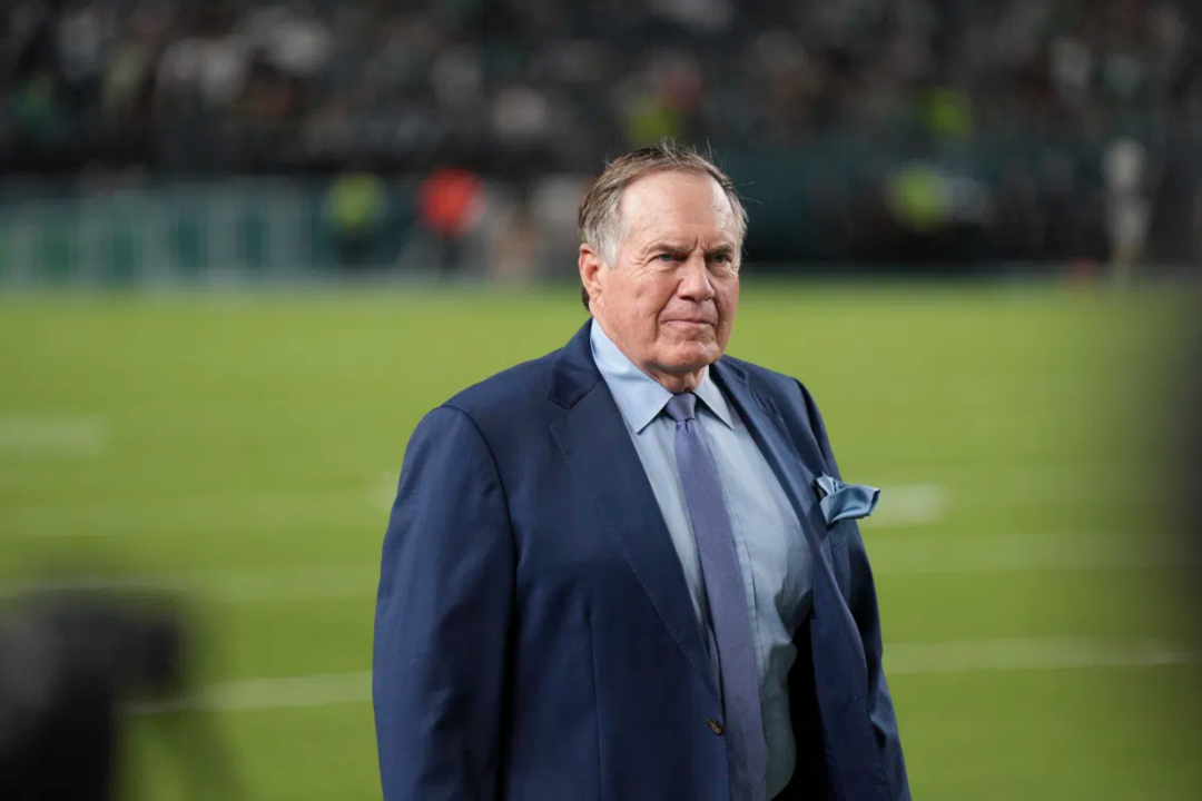 NFL Insider Announces Bill Belichick’s Status for UNC Coaching Job Amid ‘Pushback’ From Trustees for Hiring Patriots Legend