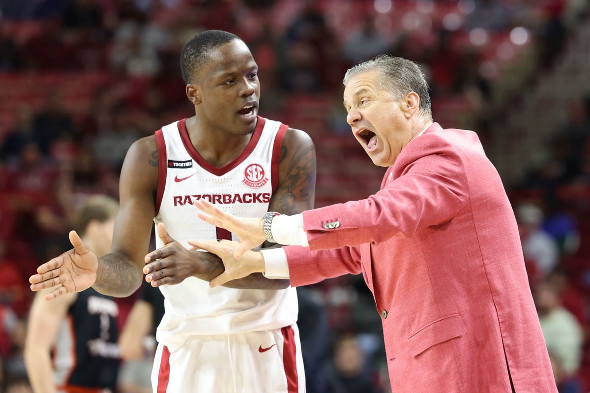 Arkansas Freshman Boogie Fland Gets Overlooked for 22YO Star As John Calipari Escapes Heartbreak