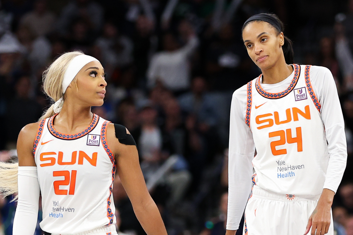 “So Grateful for You”: Connecticut Sun Players Flood Ex-Coach With Wishes as WNBA Franchise Suffers Another Blow