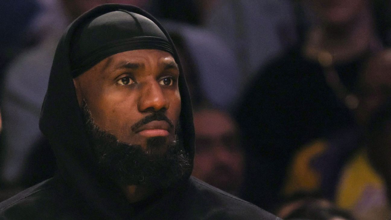 LeBron James (personal reasons) excused from Lakers practice