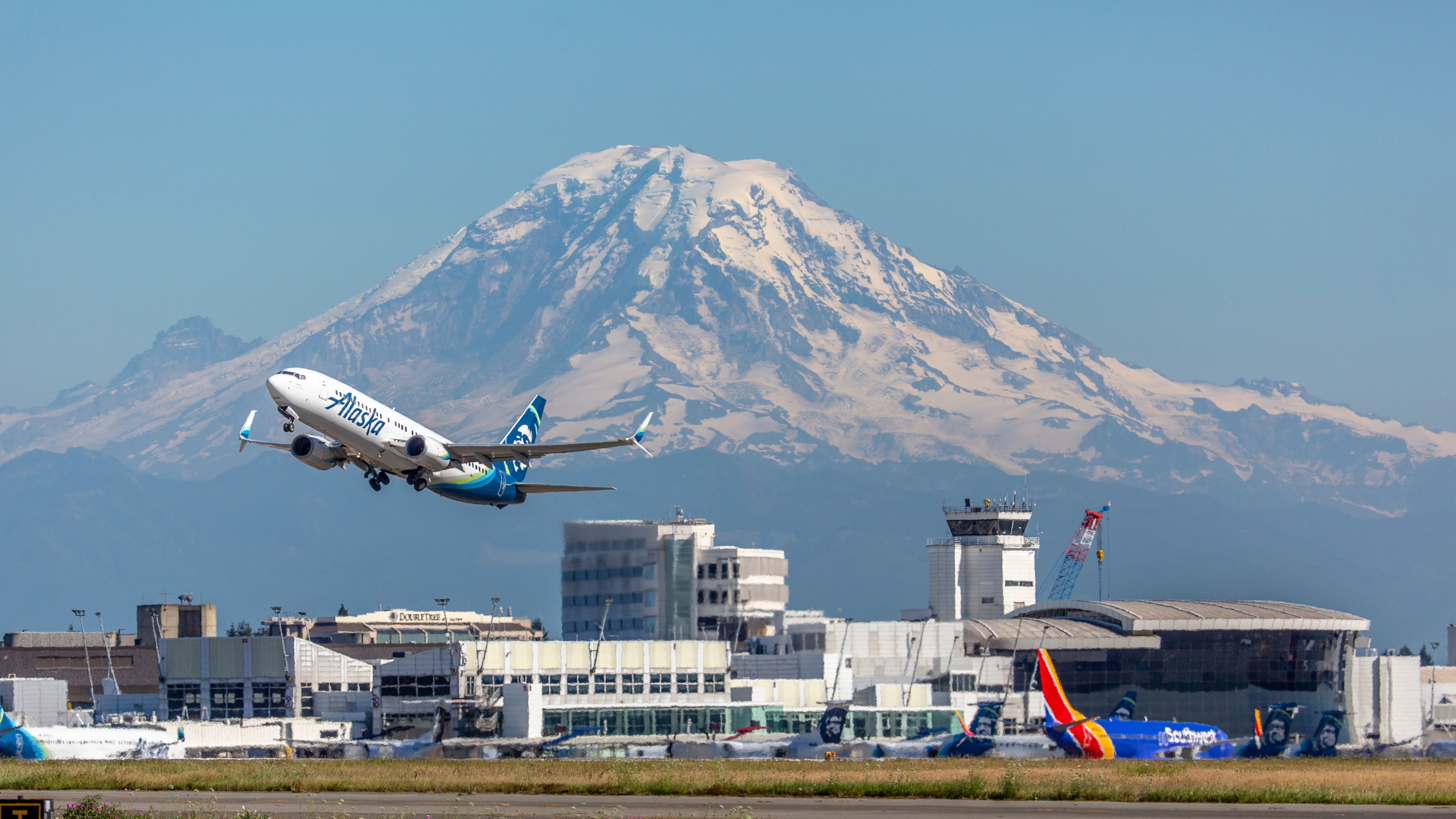 Alaska Airlines Announces West Coast and Hawaii Lounges To Complement New Routes