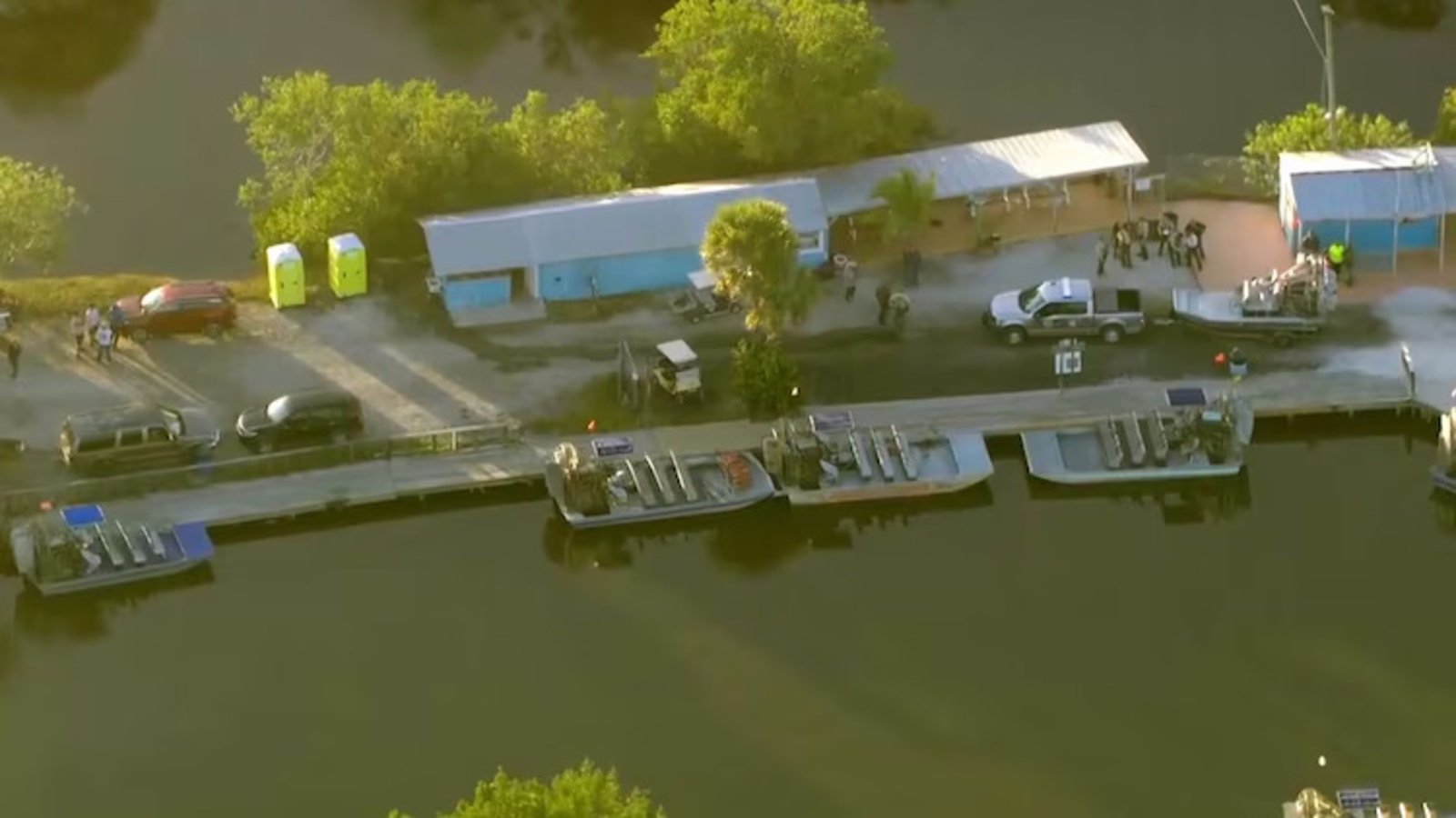 2 airboats collide in Florida Everglades sending over a dozen people to the hospital