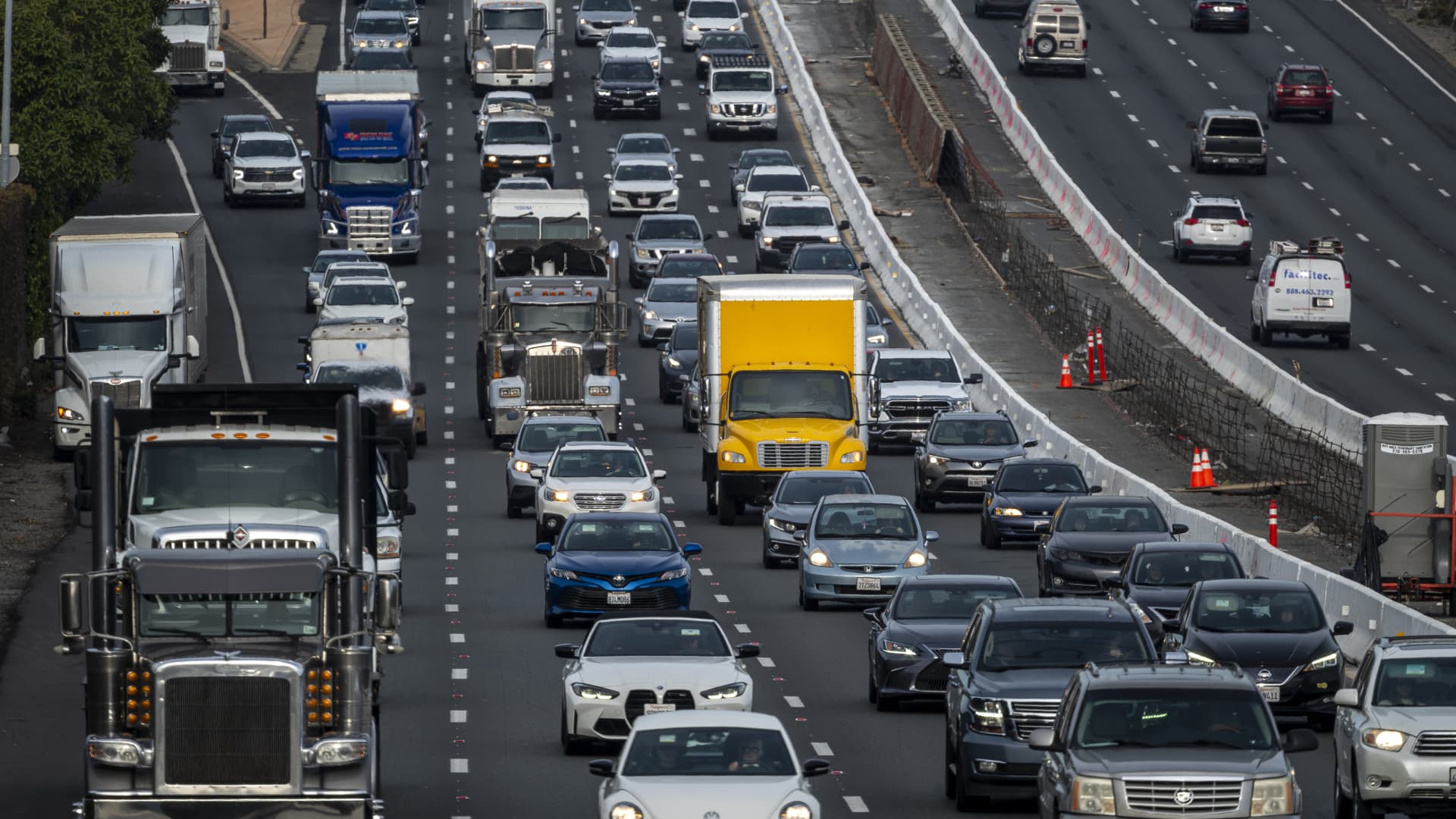 Supreme Court to consider industry bid to challenge California power to set vehicle emissions