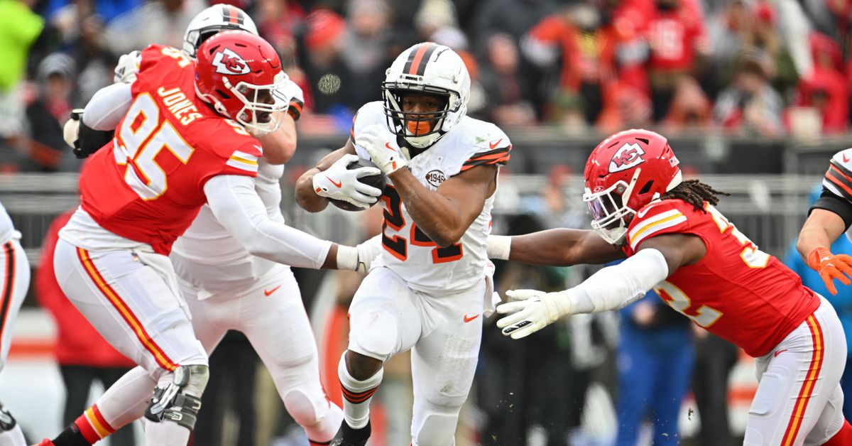 Nick Chubb injury updates: Browns RB ruled out against Chiefs with foot injury