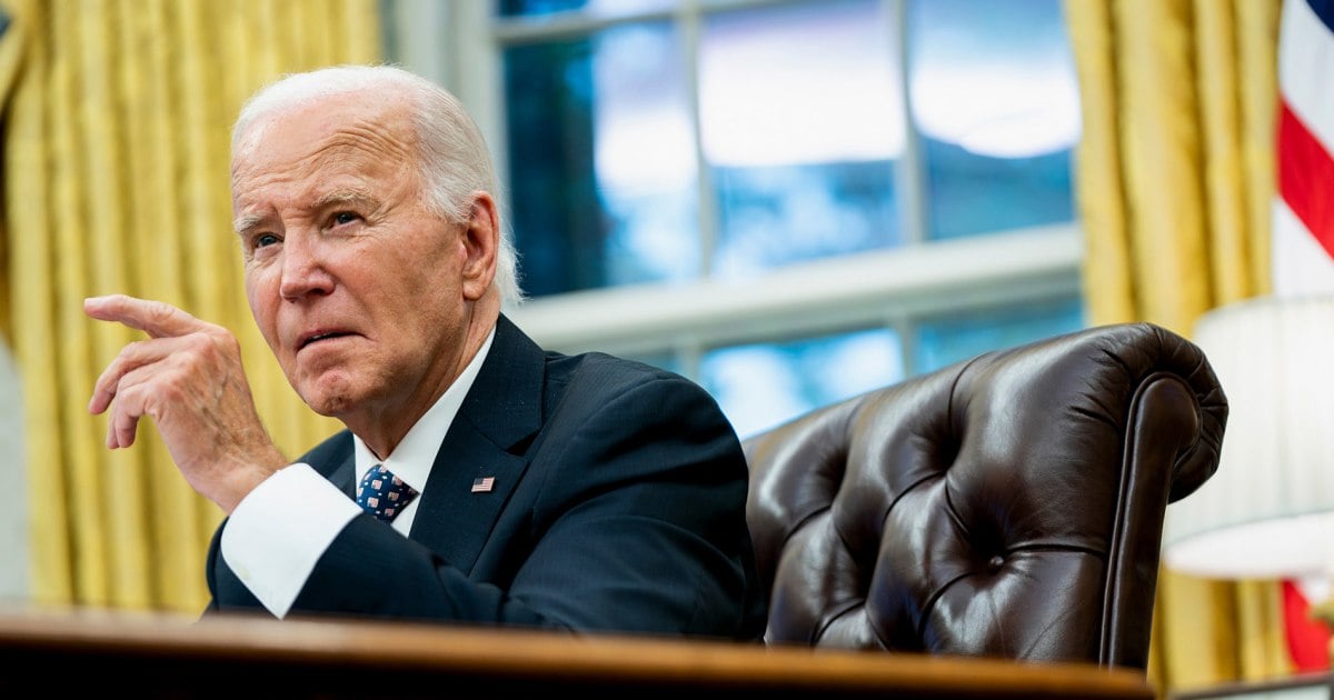 Democrats urge Biden to commute sentences of people affected by cocaine sentencing disparity