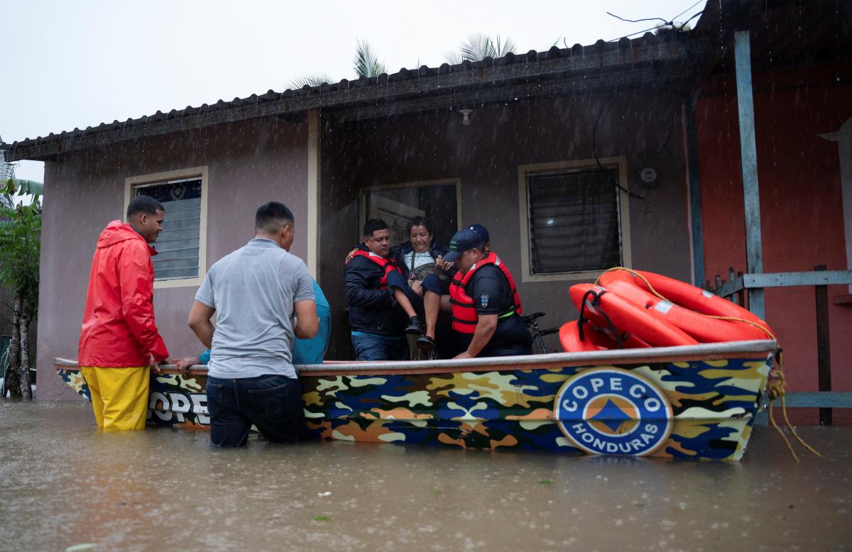 Tropical Storm Sara could weaken but still add to weather woes in Southeast