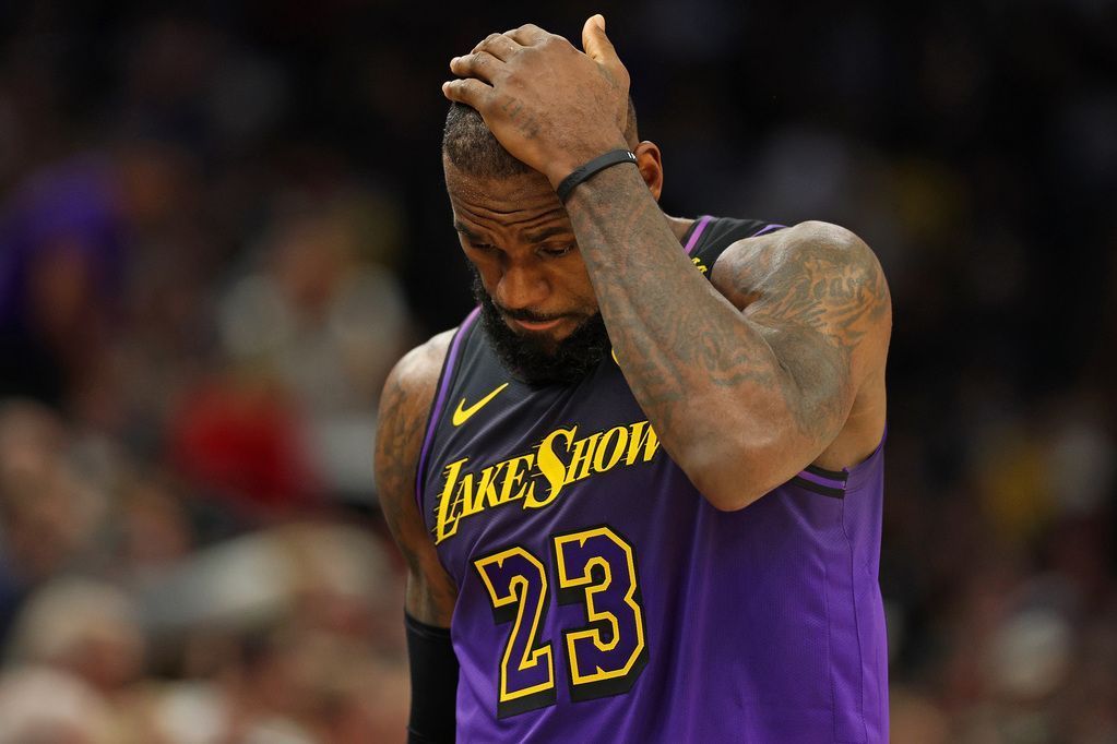 L.A. rethinking LeBron's 82-game goal amid slump