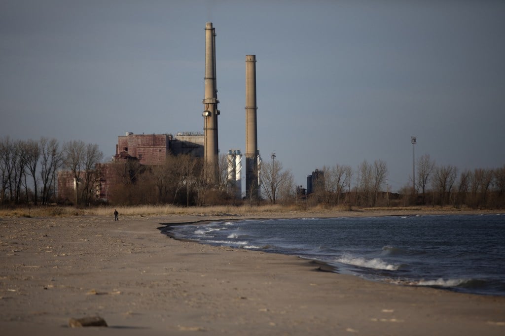 Waukegan-area officials hail Supreme Court coal-ash ruling