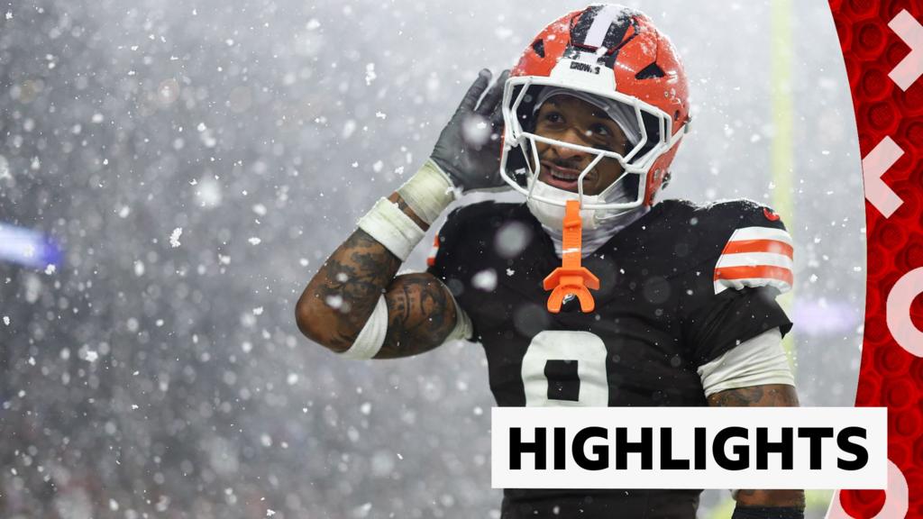 Browns seal comeback win over Steelers in blizzard