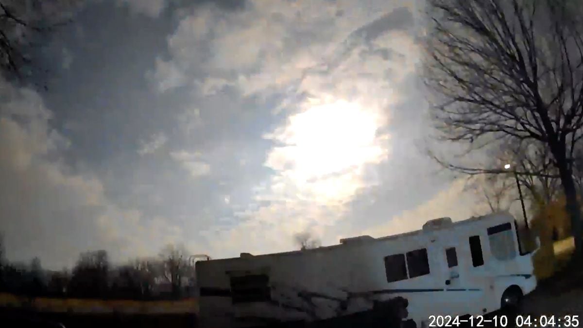 Fireball! Meteor streaks across Indiana’s early-morning sky (videos)