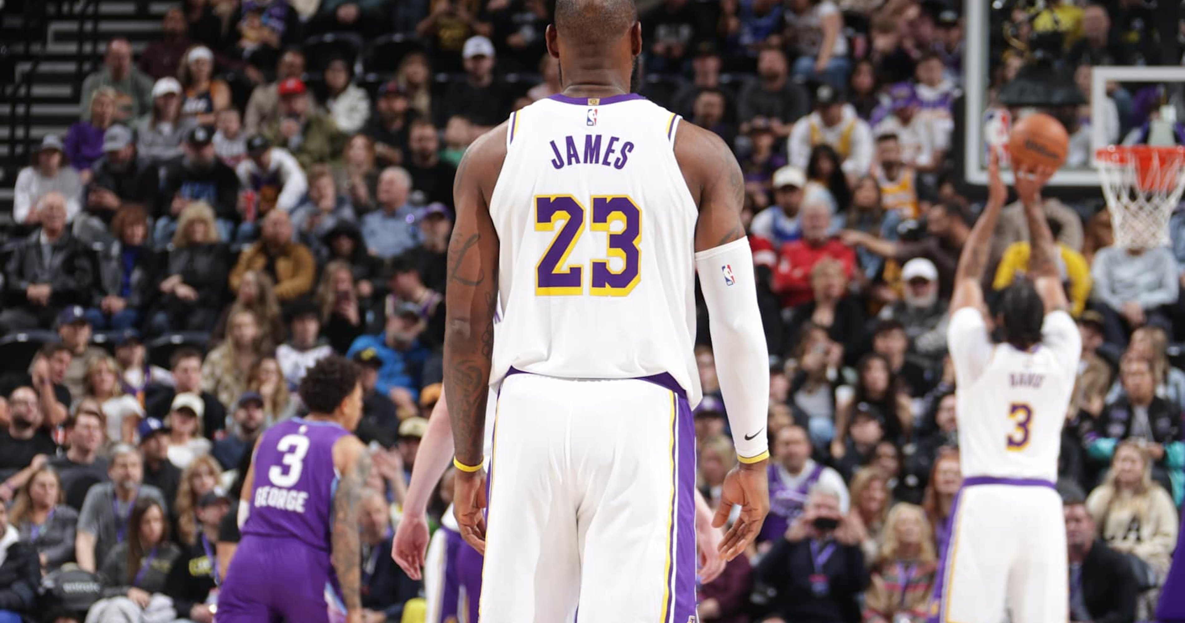 LeBron James, Anthony Davis Double-Doubles Impress NBA Fans in Lakers' Win vs. Jazz