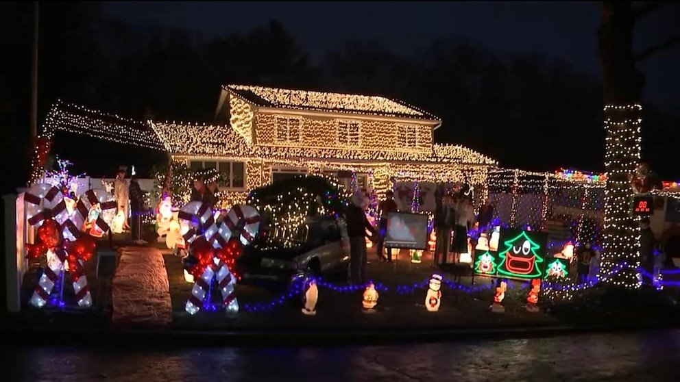 WATCH: Long Island man's home is an homage to ‘Christmas Vacation’