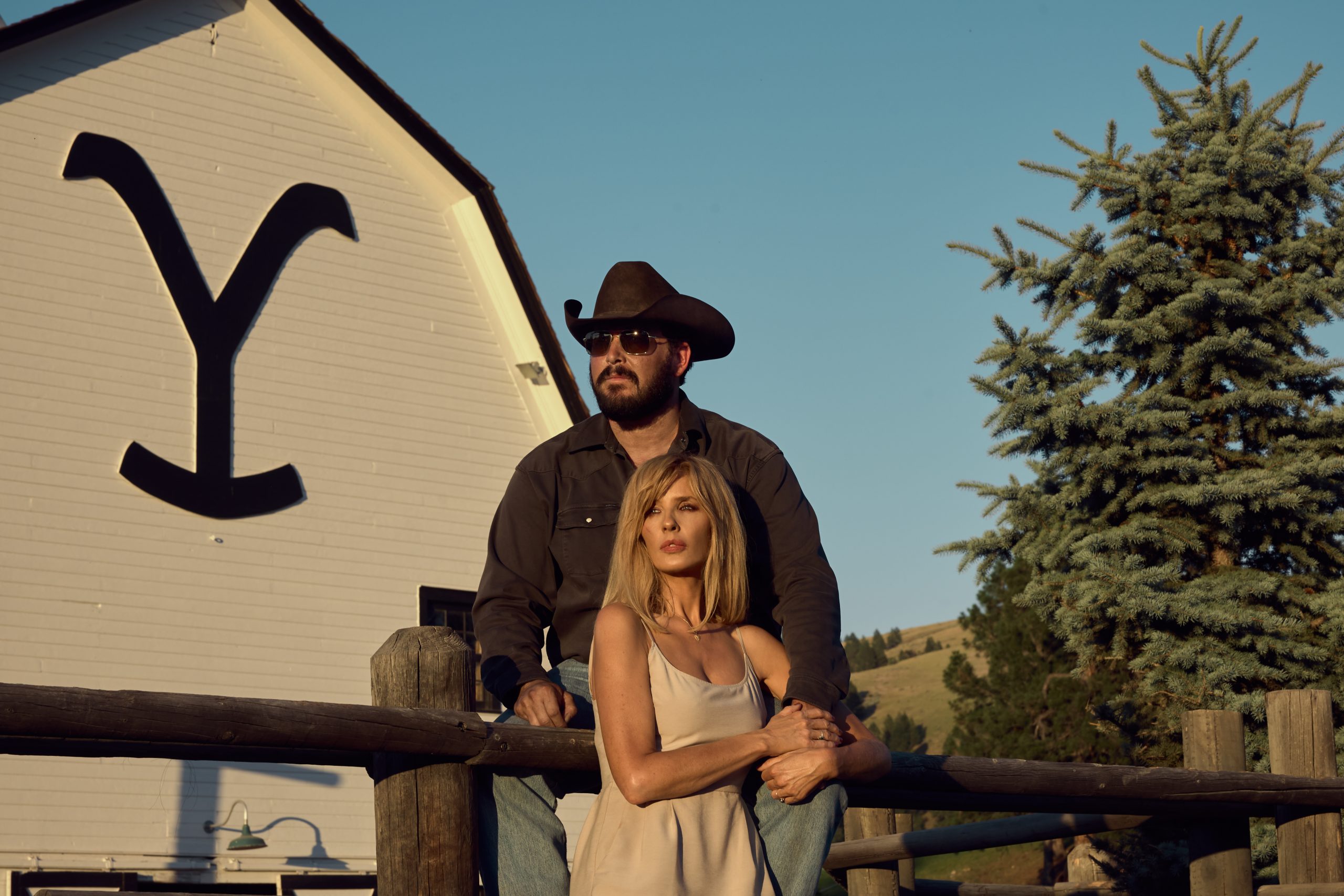 En marcha una nueva serie spin-off de ‘Yellowstone’ con Beth y Rip como protagonistas