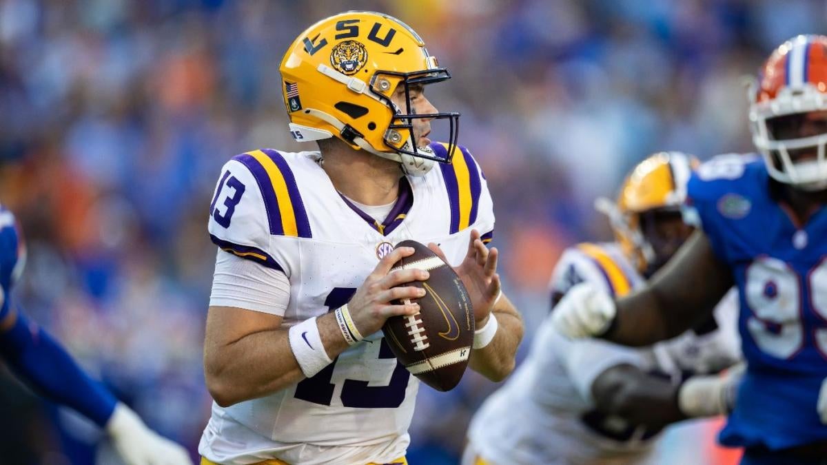 College football odds, picks, predictions for 2024-25 bowl season, playoffs: Model loves LSU and Michigan