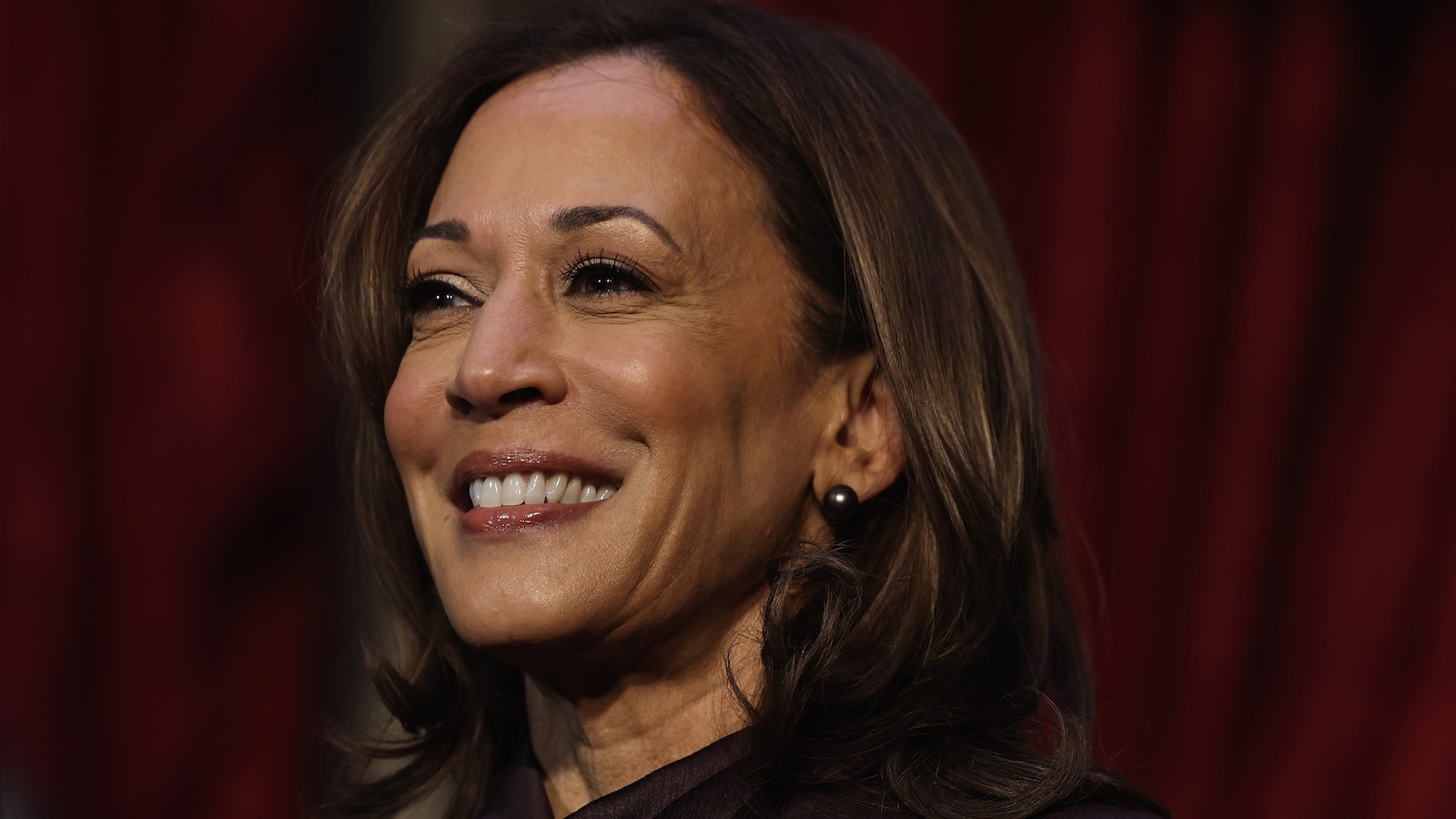 Harris urges public to 'stay in the fight,' 'come back ready' after the holidays