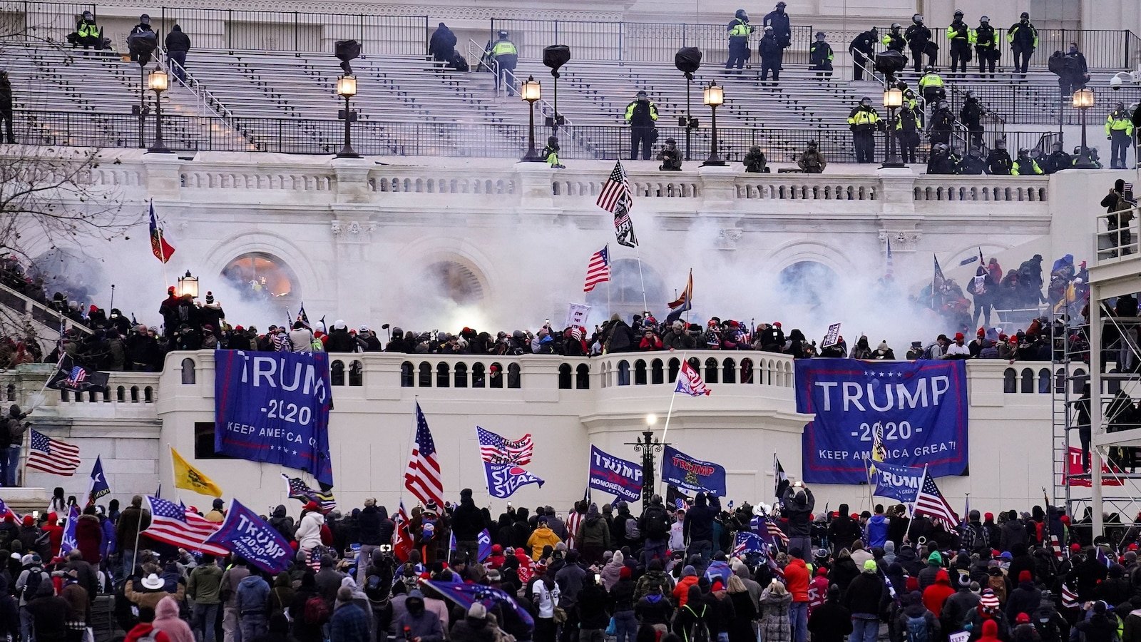 DOJ urges judge to deny Jan. 6 defendant's request to attend Trump inauguration