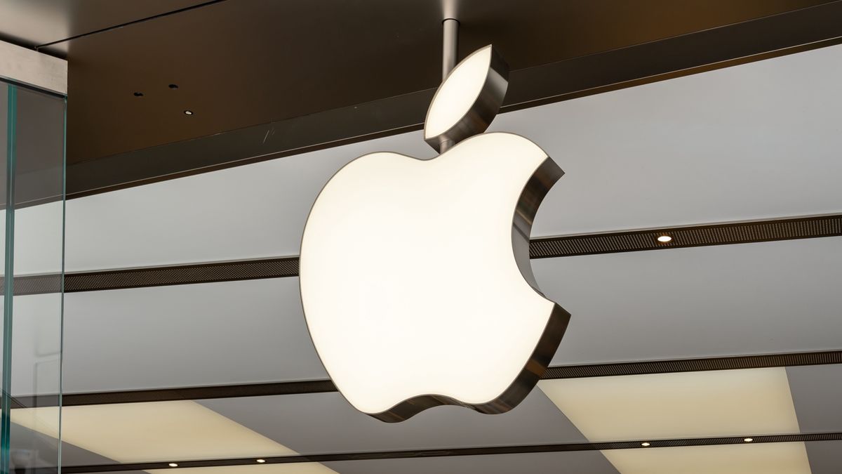 Apple faces criticism after shockingly bad Apple Intelligence headline errors